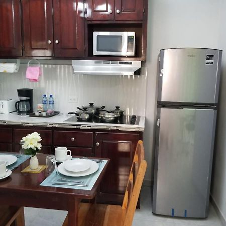 Royal View Apartment Plus Белиз Сити Екстериор снимка