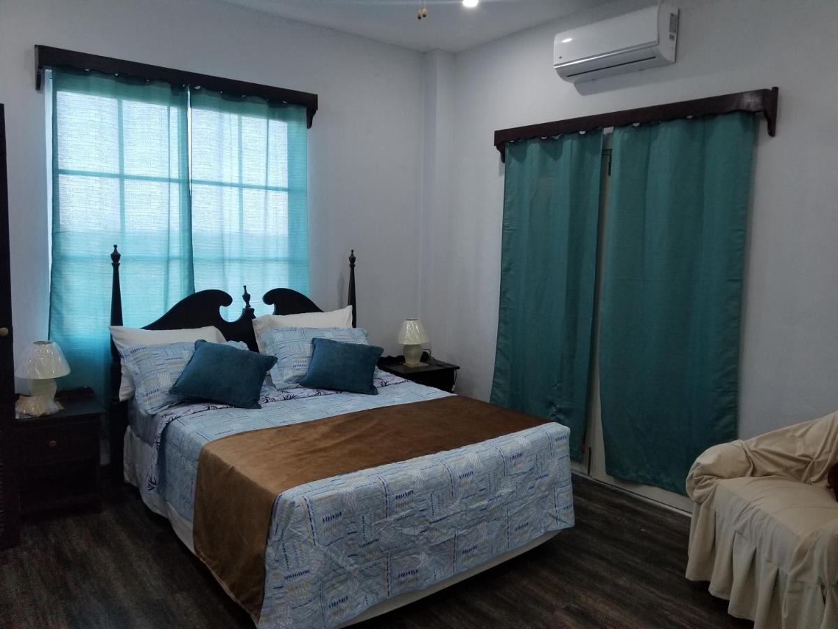 Royal View Apartment Plus Белиз Сити Екстериор снимка