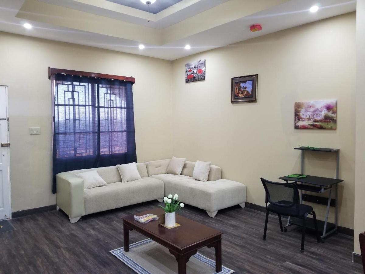 Royal View Apartment Plus Белиз Сити Екстериор снимка