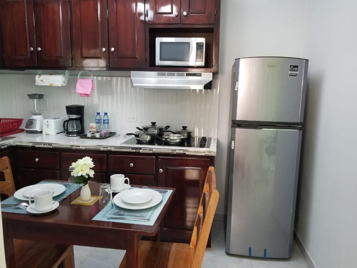 Royal View Apartment Plus Белиз Сити Екстериор снимка