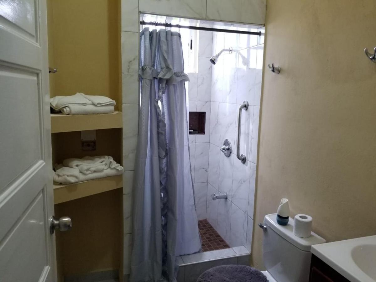 Royal View Apartment Plus Белиз Сити Екстериор снимка